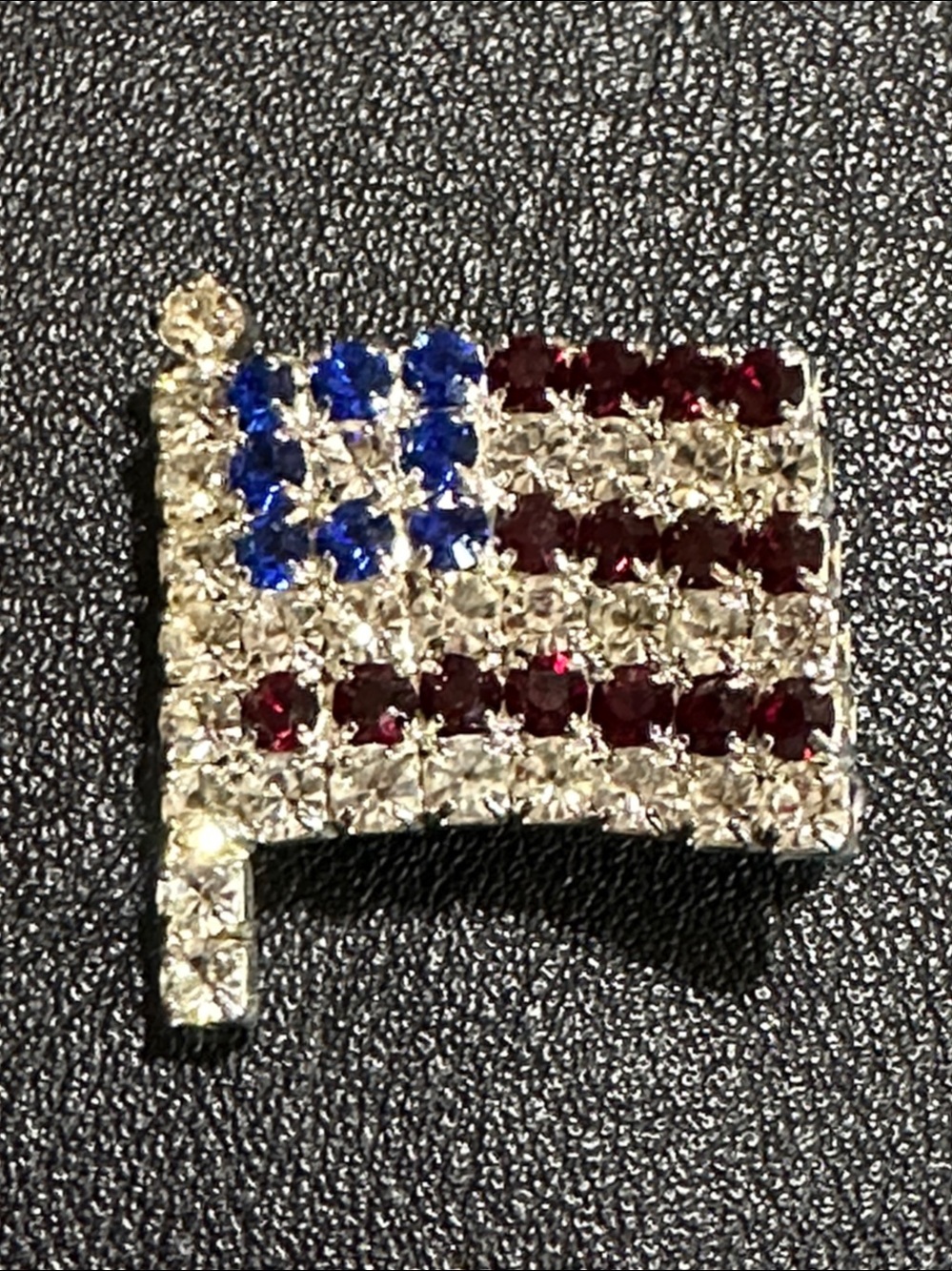 American Flag Crystal Rhinestone Brooch Pin Patriotic USA Vintage
